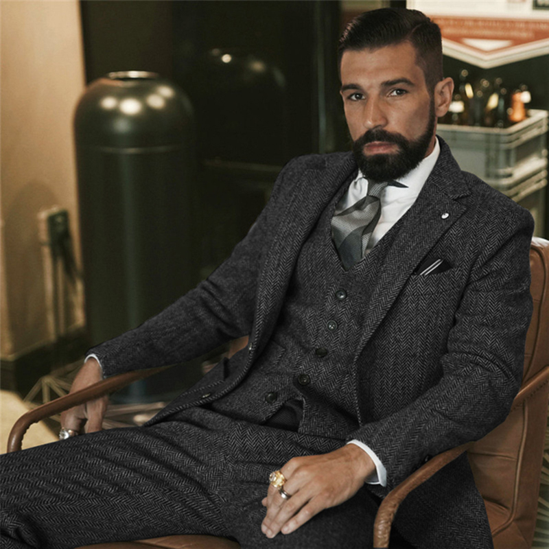 Grauer Woll-Tweed-Winteranzug  – Men'S Grooming Daily Bewertung und Preis
