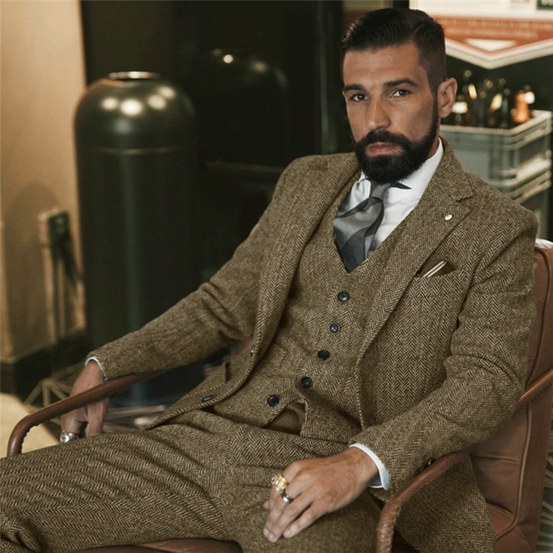 Grauer Woll-Tweed-Winteranzug  – Men'S Grooming Daily Bewertung und Preis